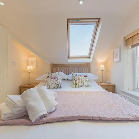 Crosthwaite Gardens 別荘 *